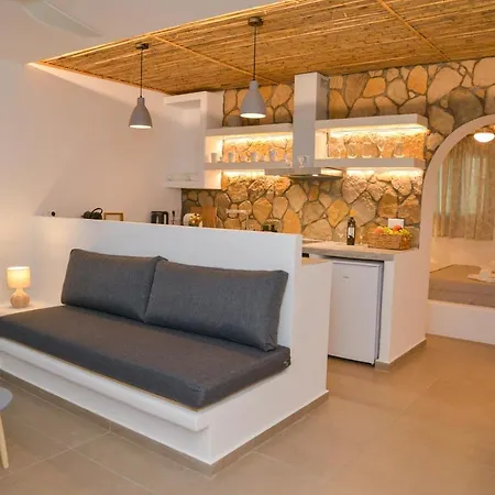 Mylopetra Milos Suites Tripiti Exterior photo